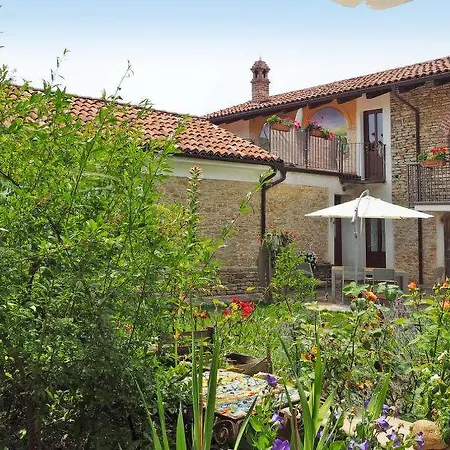 Lovera Sleeps 17 Pool Wifi Apartman Belvedere Langhe